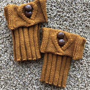 2 Pairs of Boot Socks.